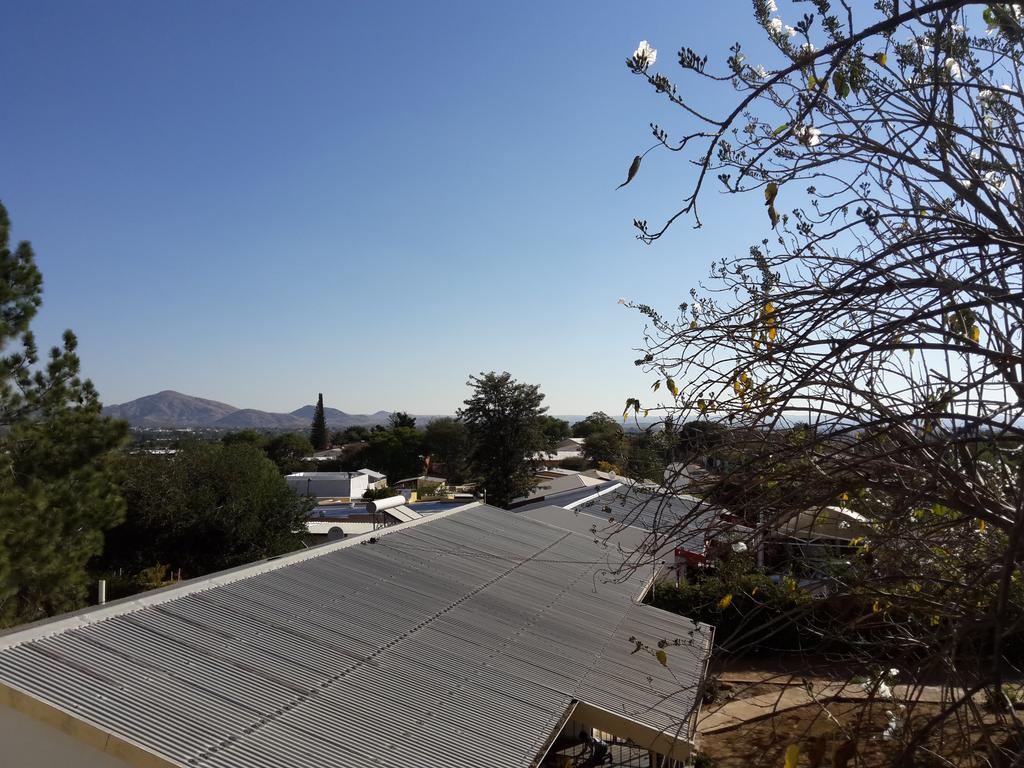 Suiderhof Self-Catering Otel Windhoek Dış mekan fotoğraf