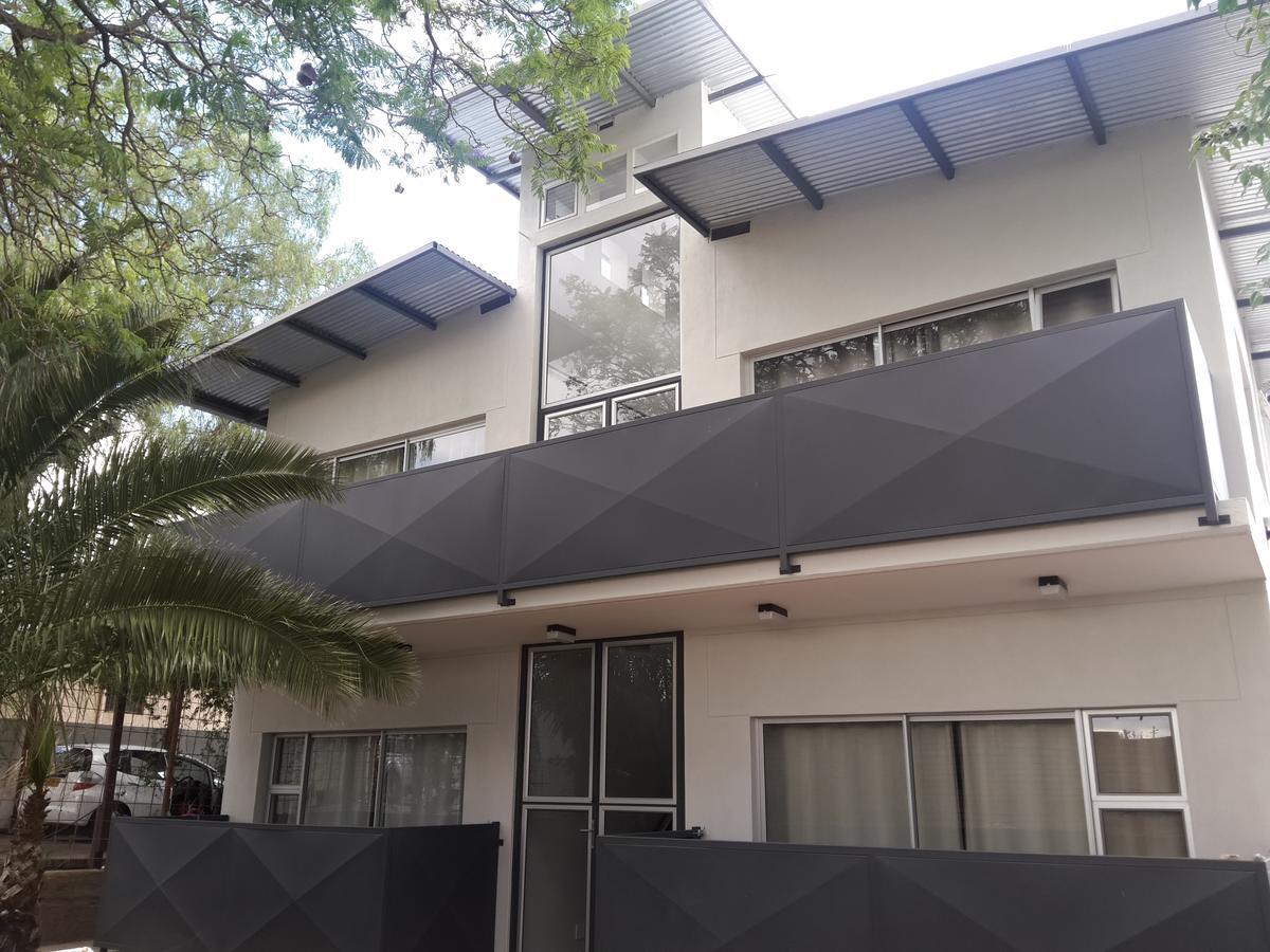 Suiderhof Self-Catering Otel Windhoek Dış mekan fotoğraf
