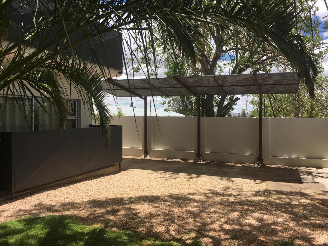 Suiderhof Self-Catering Otel Windhoek Dış mekan fotoğraf