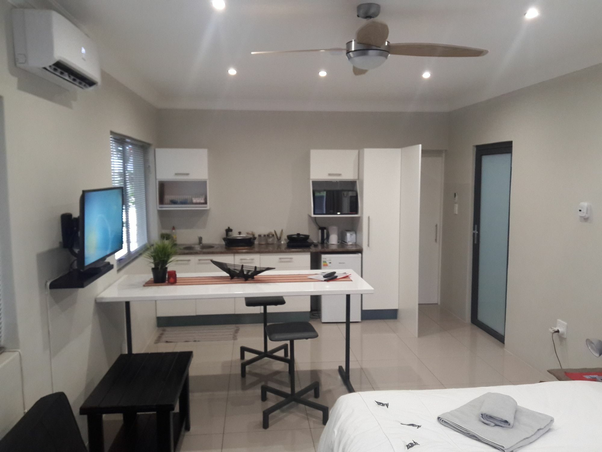 Suiderhof Self-Catering Otel Windhoek Dış mekan fotoğraf